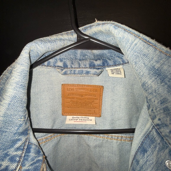 Levi’s Strauss denim jacket - Picture 3 of 4